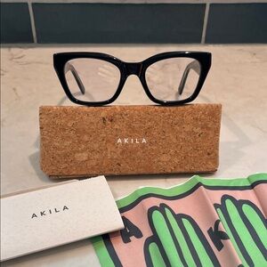 AKILA Apex Black Cat-Eye Glasses